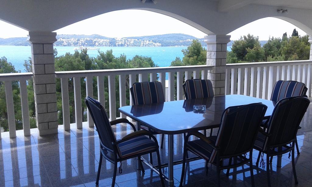 Villa Rosanda Apartments Trogir Exterior photo