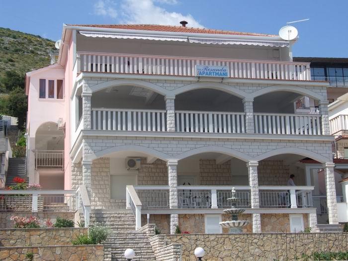 Villa Rosanda Apartments Trogir Exterior photo